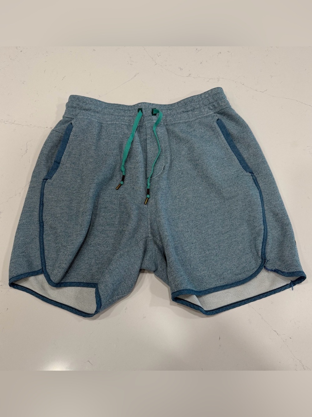 Lululemon Men's Sundown Shorts - Large